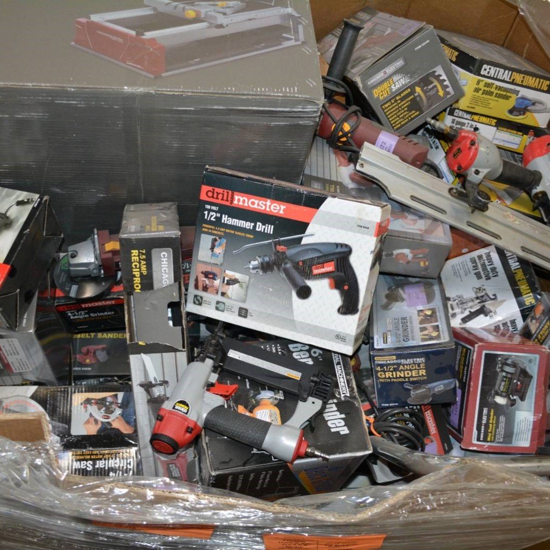 Heavy-Duty Commercial Hardware & Hand Tool Lot (300 Units)